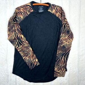Natori Kaede Tiger Print Raglan Sleeve Shirt L Black Modal Cotton Stretch NWT